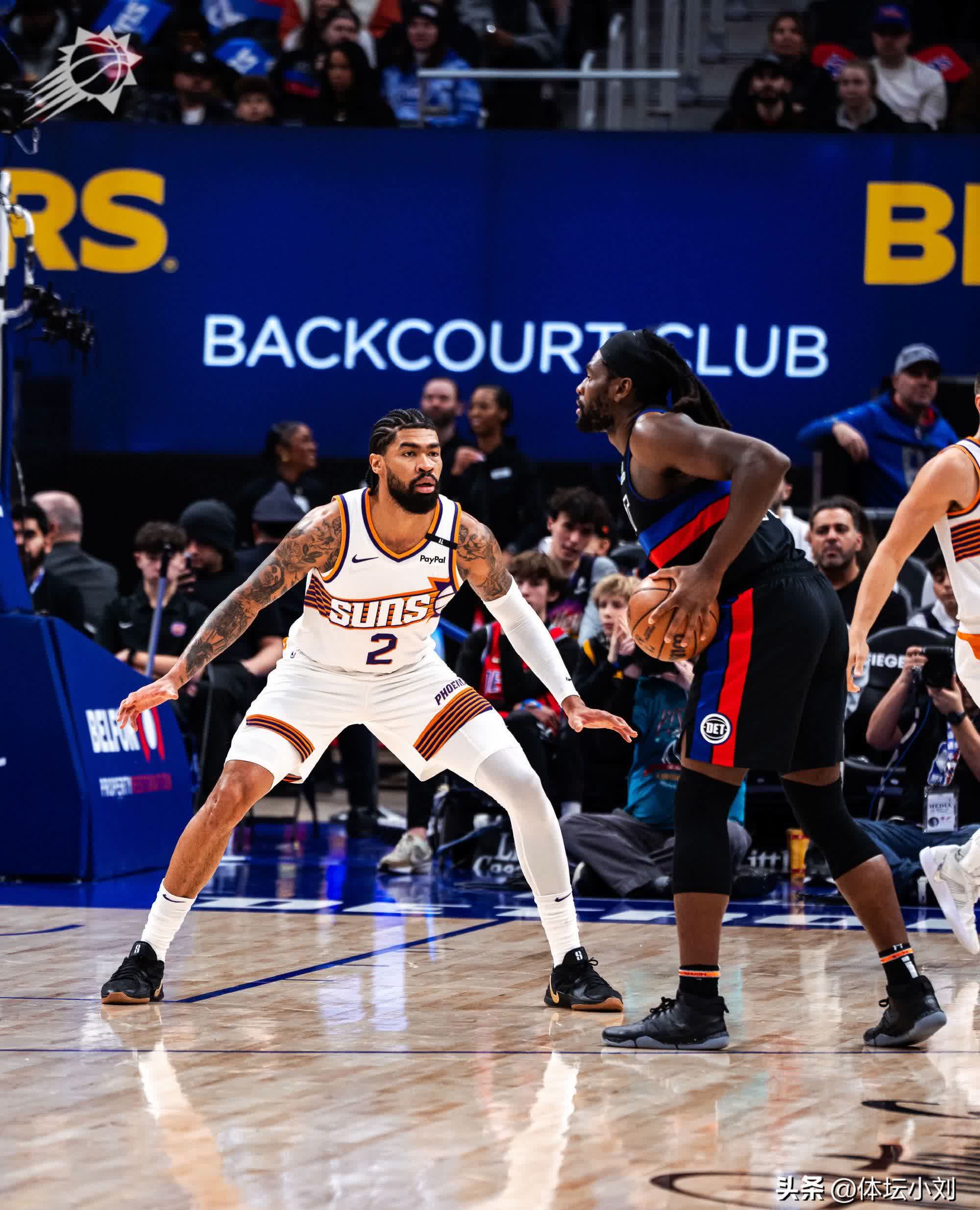 布鲁克林篮网训练开放日，冲刺阶段临场应变引欢呼，NBA季后赛在即，更衣室氛围转暖的简单介绍