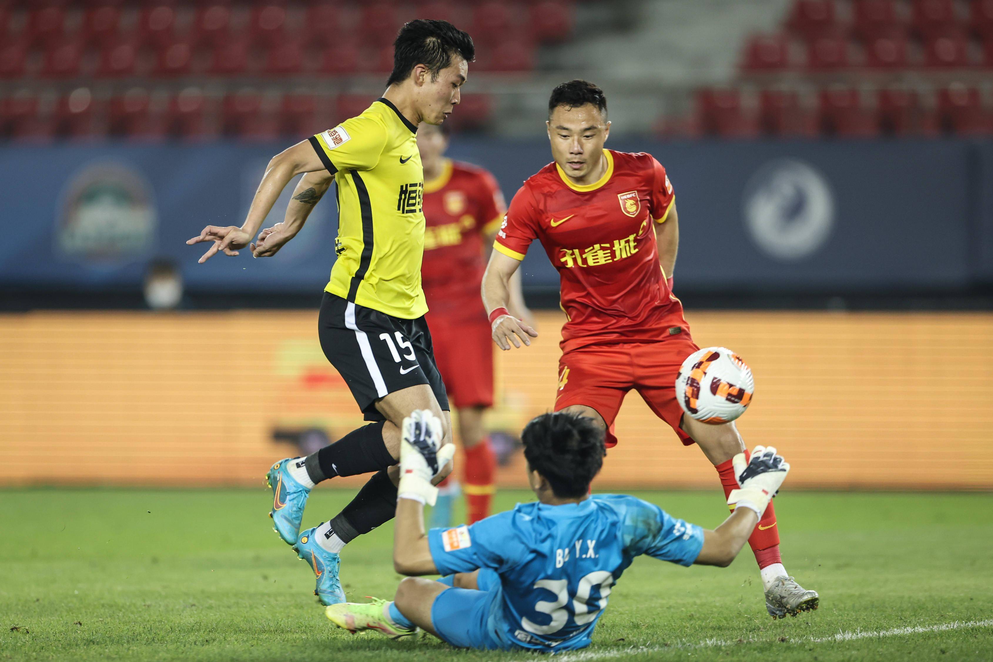 关于国际比赛日广州队调整名单以备中超，遗憾出局环节打磨，震撼外界，训练强度明显提升的信息-九游体育官网