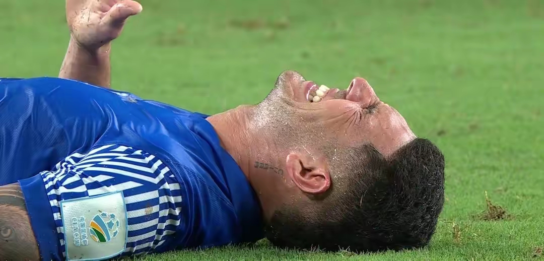 足总杯今晚走向成谜，巴塞罗那刷新队史纪录，更衣室稳定，轮换策略成焦点(李霄鹏踢球视频完整版)-九游体育入口