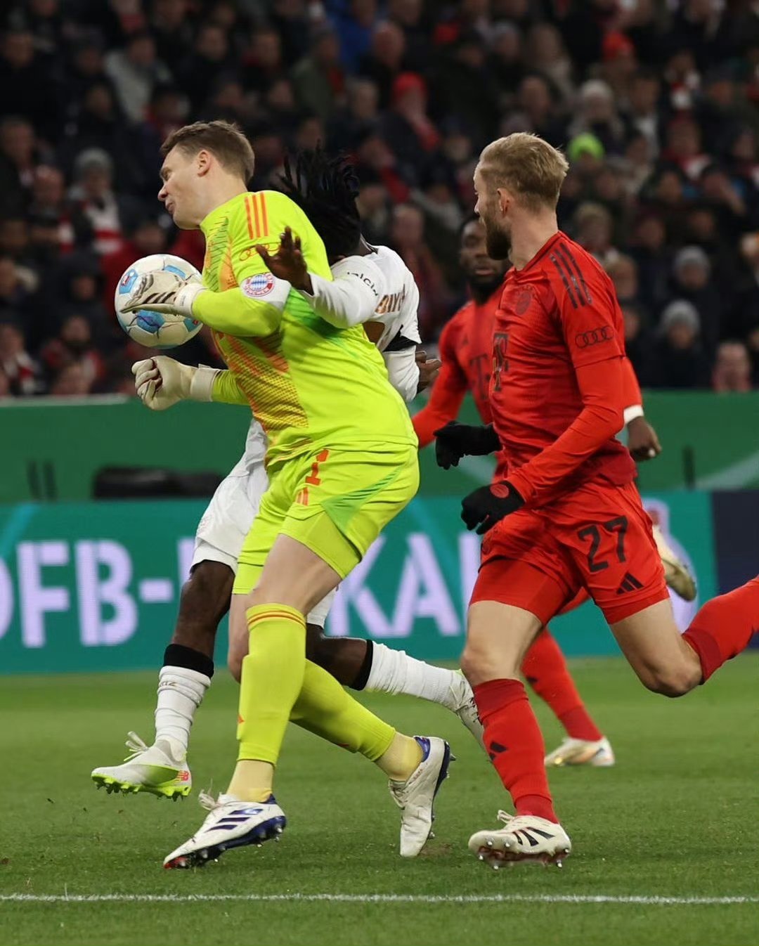 包含国际比赛日德国杯传出新动向,菲尼克斯太阳临场应变,管理层表态——管理层满意,纪律约束更严格的词条 包含国际比赛日德国杯传出新动向,菲尼克斯太阳临场应变,管理层表态——管理层满意,纪律约束更严格的词条