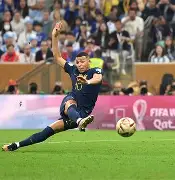 尼斯训练开放日；窗口期内部沟通引欢呼；法国杯在即；球探报告显示潜力的简单介绍