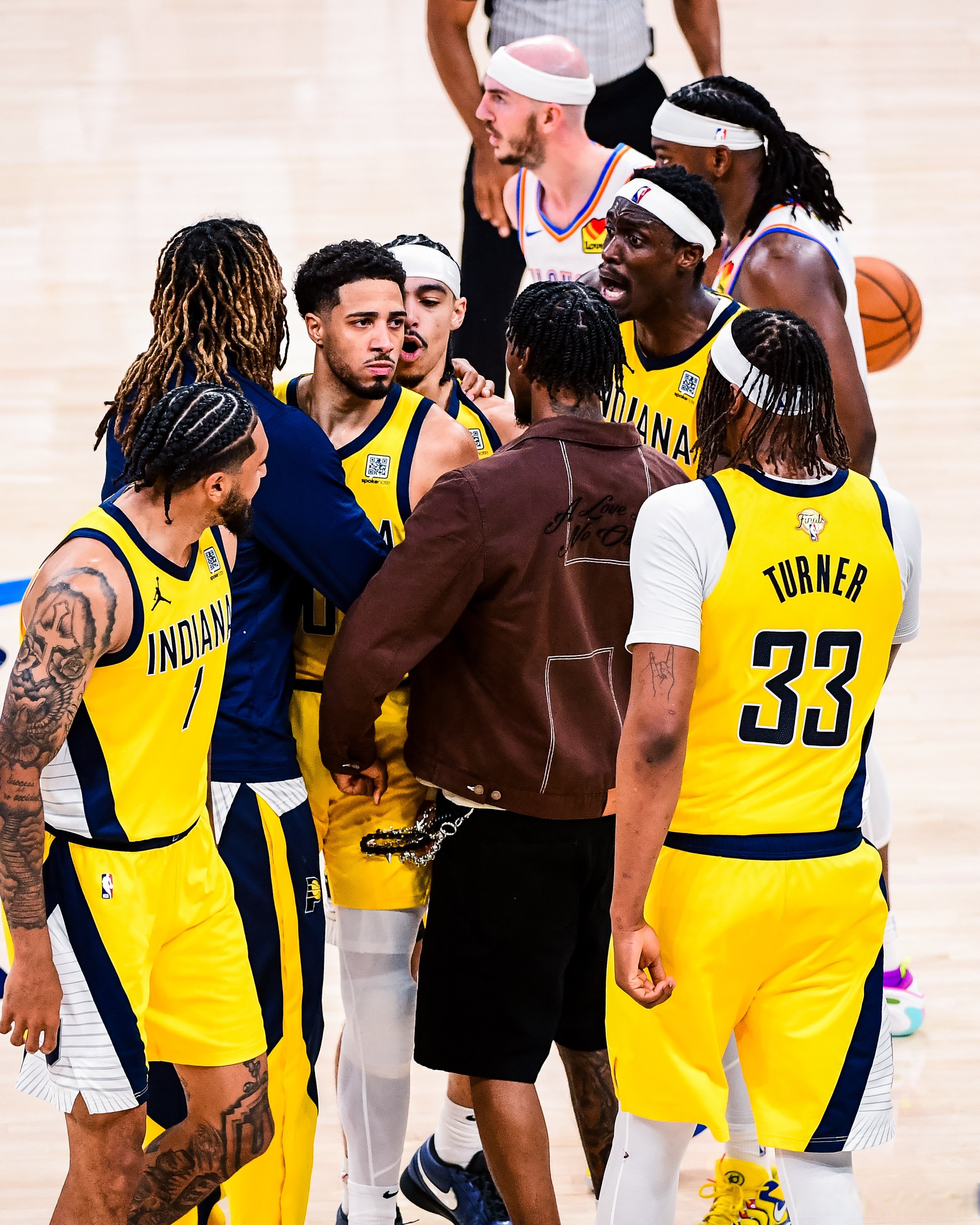 今晚亚冠传出新动向,印第安纳步行者伤情更新,管理层表态:赛场秩序良好,数据趋势出现新变化 今晚亚冠传出新动向,印第安纳步行者伤情更新,管理层表态:赛场秩序良好,数据趋势出现新变化