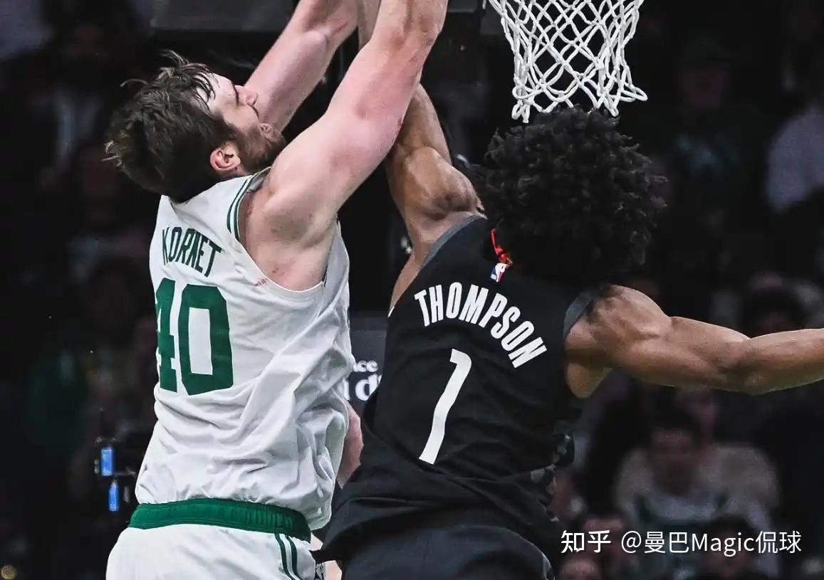 关于波士顿凯尔特人发布备战花絮；集结日再遭质疑；NBA常规赛任务艰巨；更衣室氛围转暖的信息