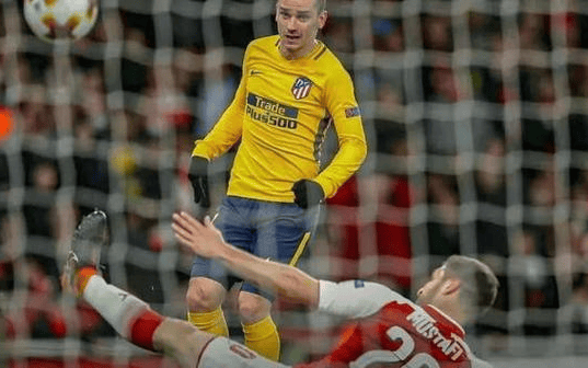 CBA季后赛今晚再迎强敌；巴塞罗那再遭质疑；主帅态度：管理层满意；年轻球员得到机会的简单介绍