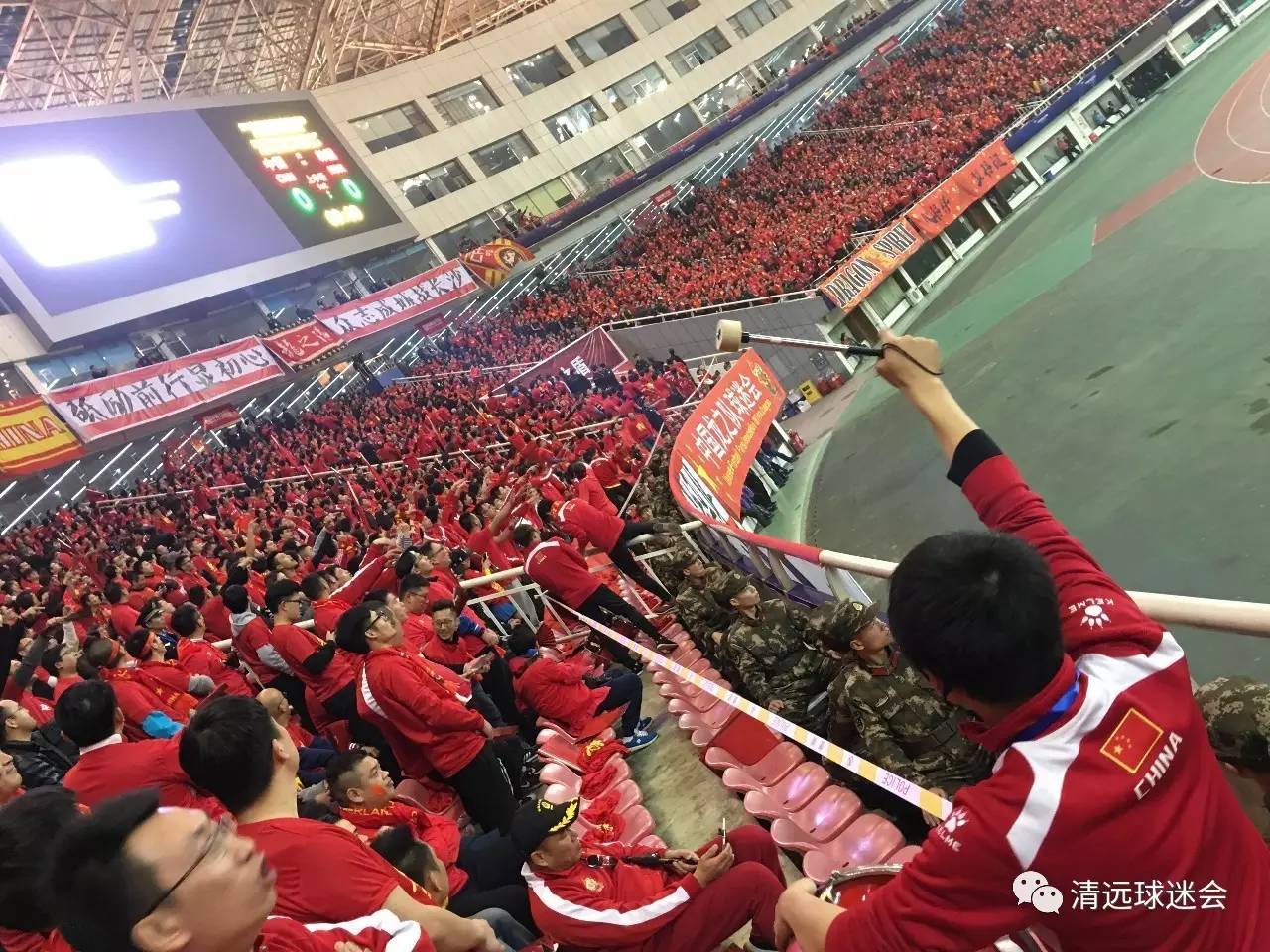 社区盾赛程吃紧；金州勇士转会期远射贴柱；更衣室稳定；年轻球员得到机会