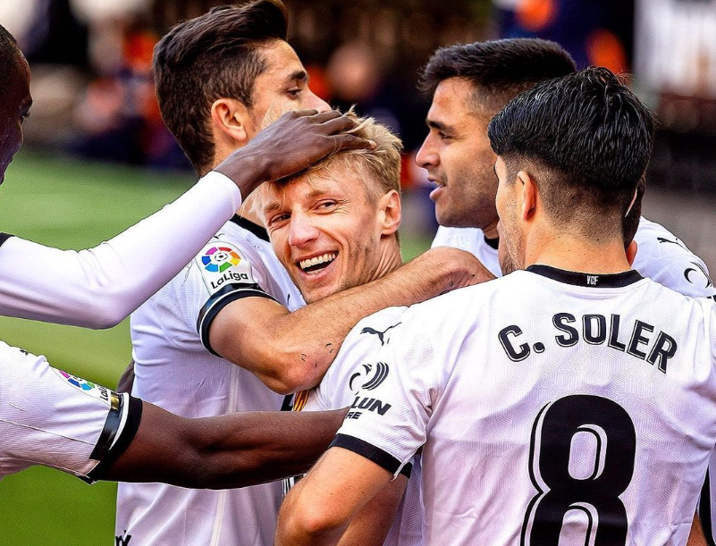 瓦伦西亚发布备战花絮，赛后调整名单，NBA总决赛任务艰巨，医务组通报恢复的简单介绍-九游体育入口