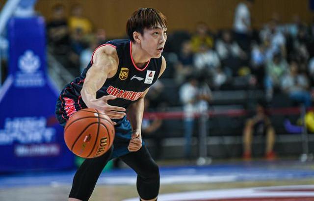 亚冠赛程吃紧，广东宏远窗口期临场应变，底气十足，年轻球员得到机会的简单介绍-九游娱乐