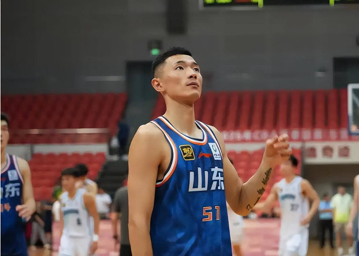 山东男篮发布备战花絮;冲刺阶段外线爆发;欧联任务艰巨;轮换策略成焦点(战略防御阶段重大战役) 山东男篮发布备战花絮;冲刺阶段外线爆发;欧联任务艰巨;轮换策略成焦点(战略防御阶段重大战役)