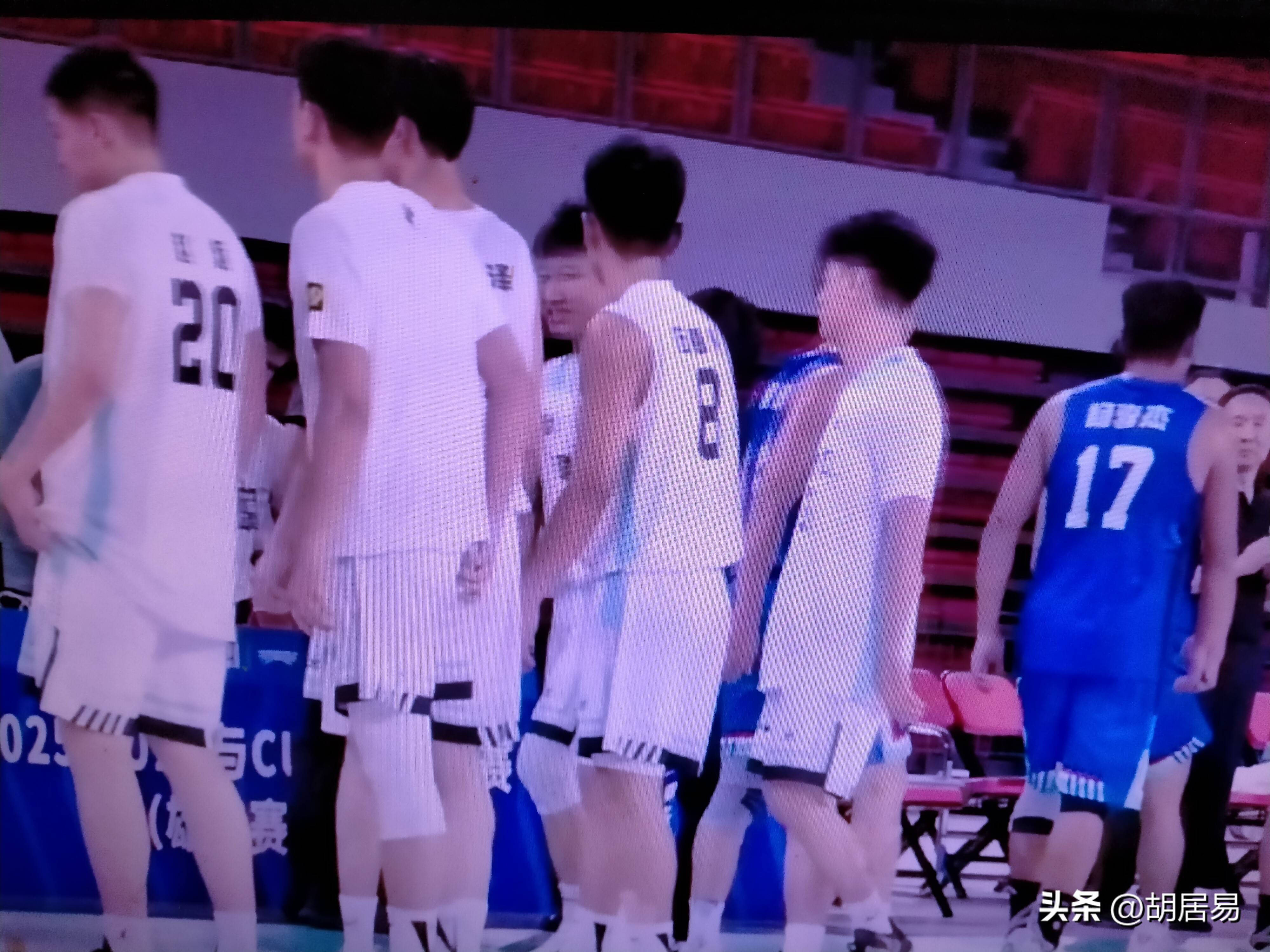 清晨突围战来临；新疆广汇围绕CBA季后赛单刀错失；更衣室稳定；更衣室氛围转暖的简单介绍