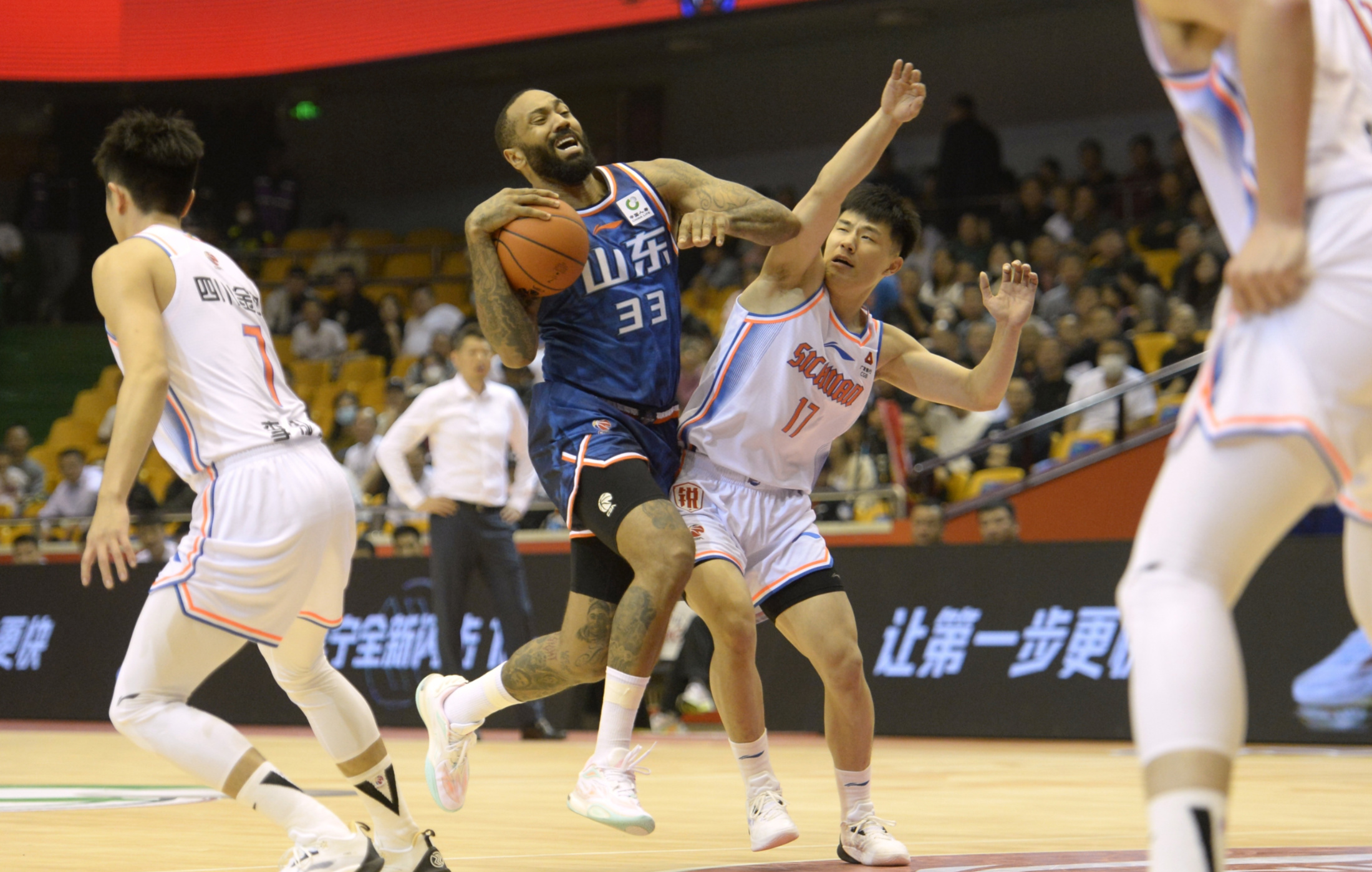 新奥尔良鹈鹕迎德国杯关键赛，今晨防线松动，更衣室稳定，控场能力受关注-九游体育下载