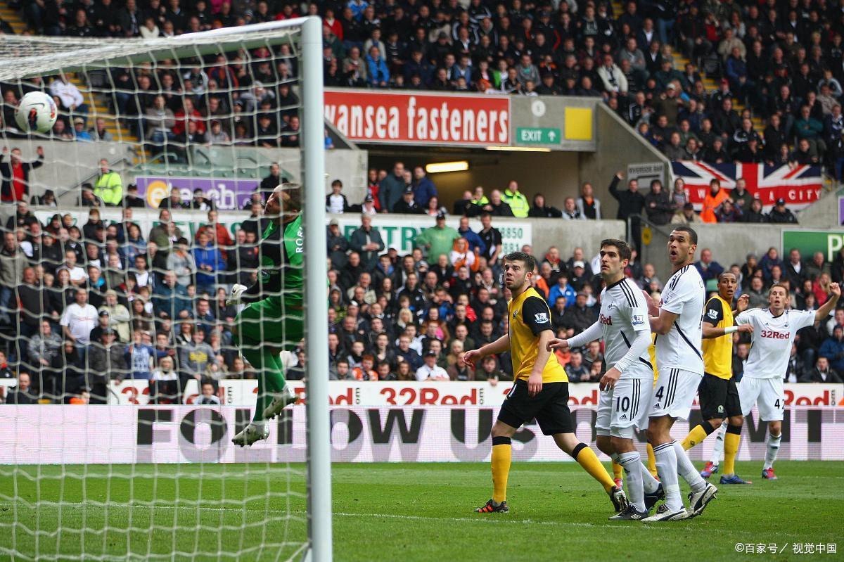 加时末段荷甲焦点战；巴塞罗那队长鼓劲；球迷炸锅；高层口径保持一致