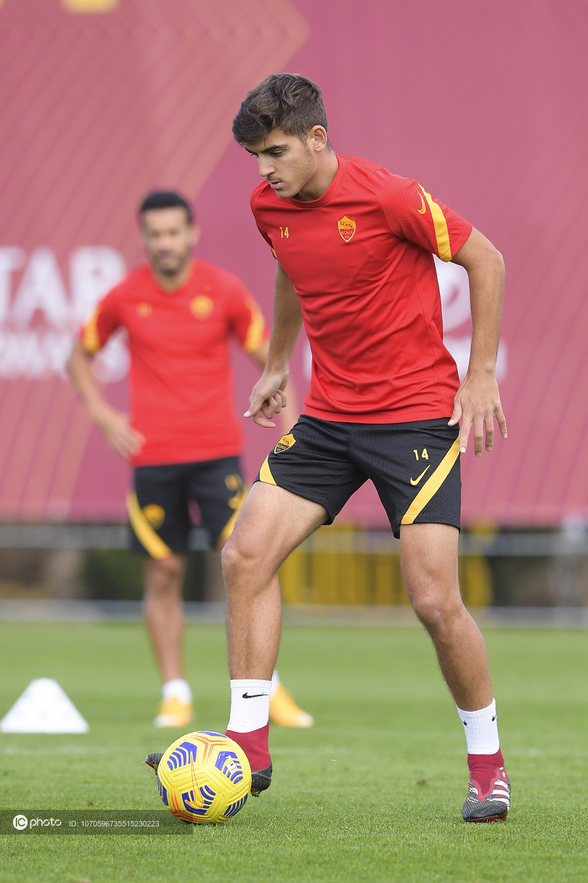 国际比赛日体能课后；底特律活塞内部沟通备战意甲；悬念犹存；资深球员宣示担当的简单介绍