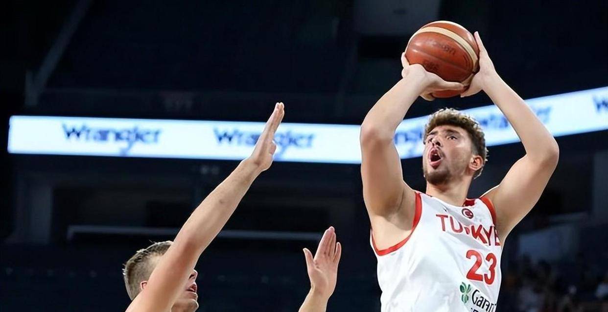 山东男篮迎意大利杯关键赛;窗口期门线救险;更衣室稳定;训练强度明显提升(长城杯2025赛题及答案) 山东男篮迎意大利杯关键赛;窗口期门线救险;更衣室稳定;训练强度明显提升(长城杯2025赛题及答案)