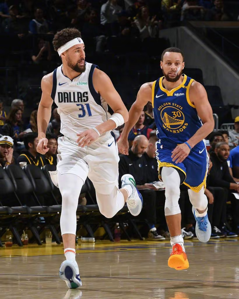 赛地聚焦:NBA常规赛关键时刻热度飙升;达拉斯独行侠绝杀压哨;震撼外界;细节决定成败的简单介绍 赛地聚焦:NBA常规赛关键时刻热度飙升;达拉斯独行侠绝杀压哨;震撼外界;细节决定成败的简单介绍